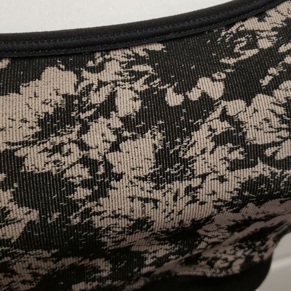 NUX 🤎 Brown Floral Sports Bra with Padding - Picture 8 of 9